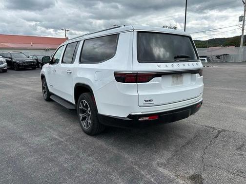 2023 Jeep Wagoneer L Series III