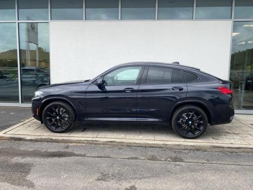 2025 BMW X4 xDrive30i