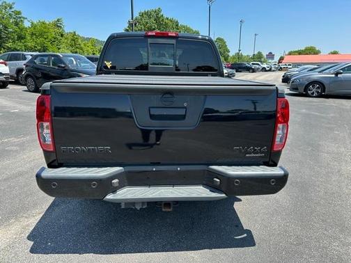 2021 Nissan Frontier SV