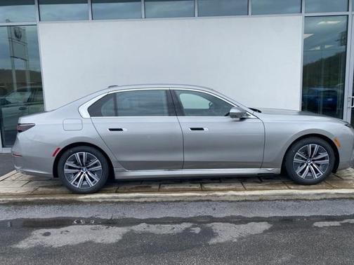 2024 BMW i7 eDrive50