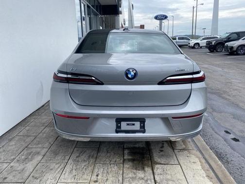 2024 BMW i7 eDrive50