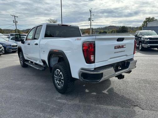2024 GMC Sierra 2500 Pro