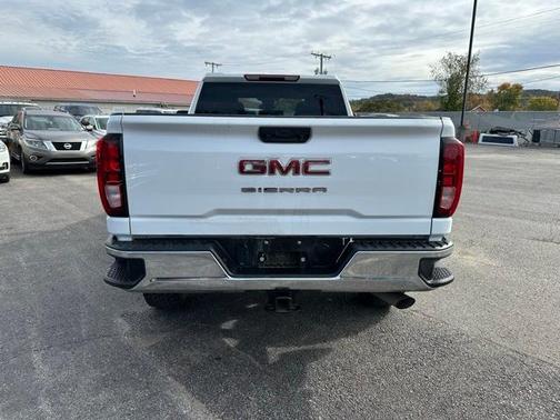 2024 GMC Sierra 2500 Pro