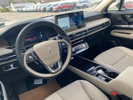 Pristine White 2025 Lincoln Corsair Grand Touring