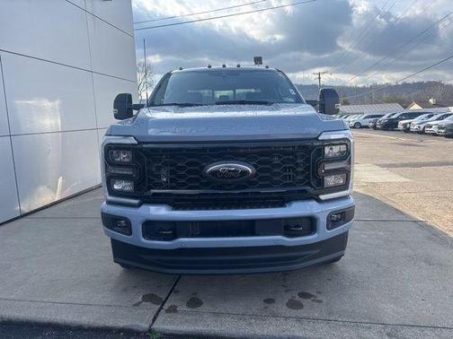 2026 Ford F-350 Lariat Super Duty