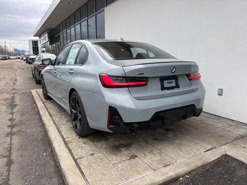 2026 BMW 330 I XDrive