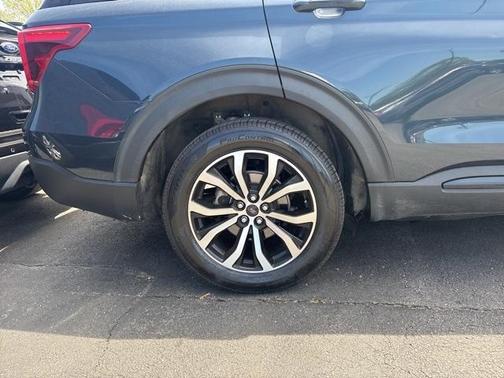 2022 Ford Explorer ST-Line