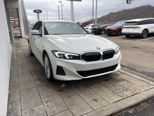 2023 BMW 330 i xDrive
