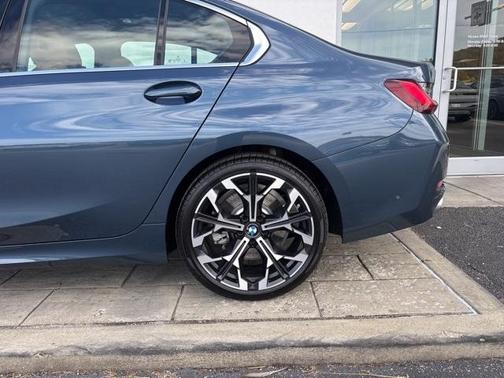 2026 BMW 330 I XDrive NA