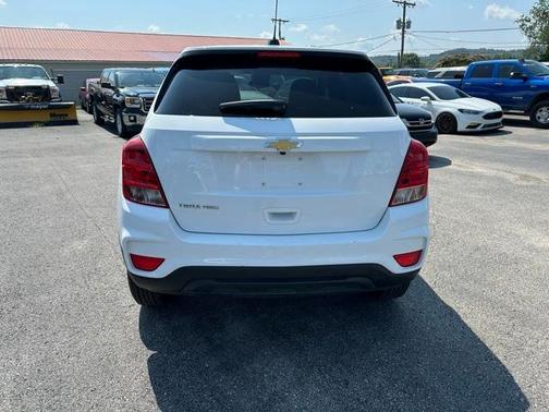 2022 Chevrolet Trax LS