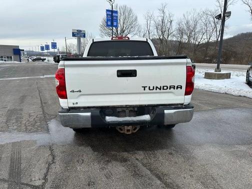 2014 Toyota Tundra SR5