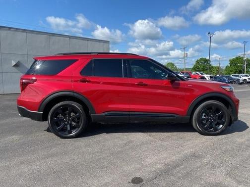 2022 Ford Explorer ST-Line