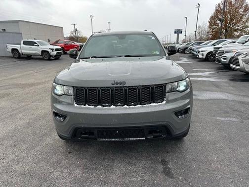 2019 Jeep Grand Cherokee Laredo