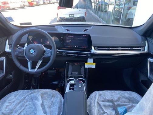 Dune 2026 BMW X1 xDrive28i