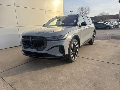 Metallic 2026 Lincoln Nautilus Reserve