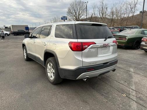 2019 GMC Acadia SLE-1