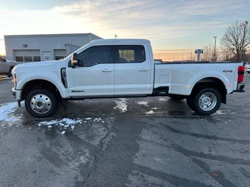 2024 Ford F-450 Lariat