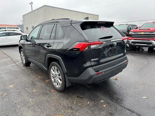 2025 Toyota RAV4 XLE Premium