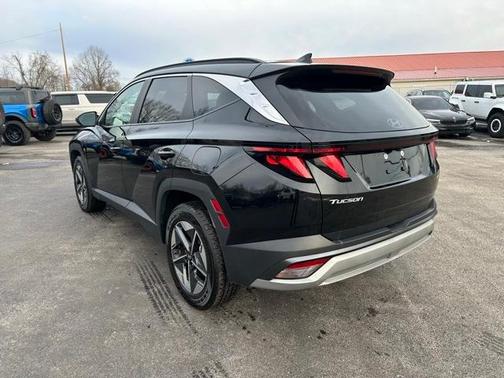 2025 Hyundai TUCSON SEL