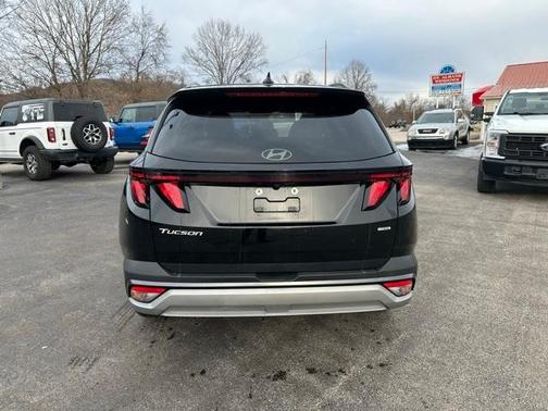 2025 Hyundai TUCSON SEL