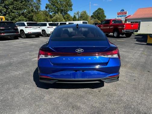 2021 Hyundai ELANTRA SEL