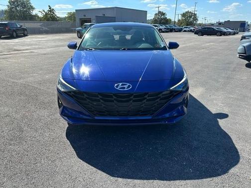 2021 Hyundai ELANTRA SEL