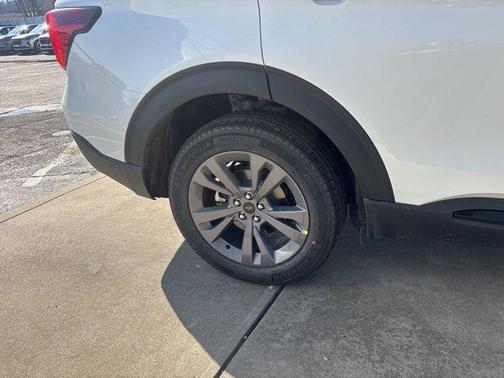 Star White 2026 Ford Explorer Active