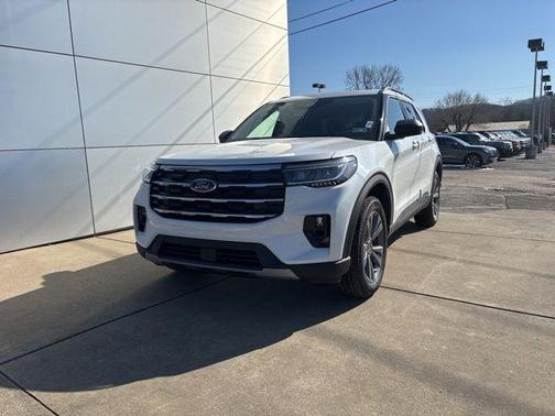 Star White 2026 Ford Explorer Active