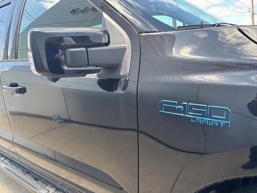 2025 Ford F-150 Lightning LARIAT