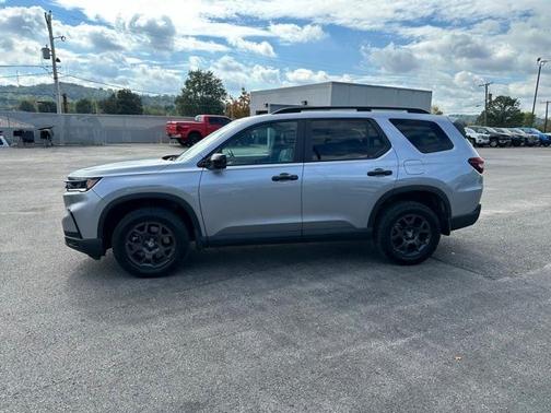 2023 Honda Pilot TrailSport