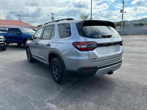 2023 Honda Pilot TrailSport