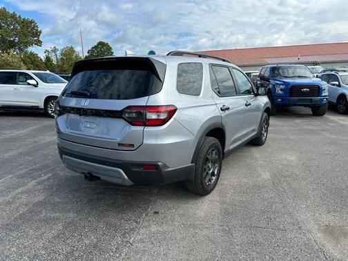 2023 Honda Pilot TrailSport