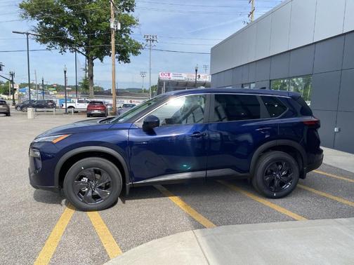Deep Ocean Blue 2026 Nissan Rogue SV