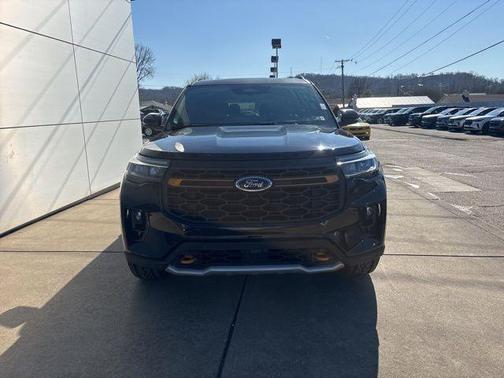 Agate Black 2026 Ford Explorer Tremor