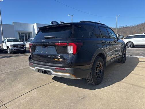 Agate Black 2026 Ford Explorer Tremor