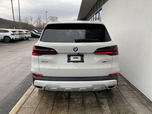 Alpine White 2026 BMW X5 xDrive40i