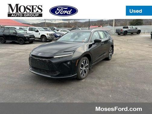 2025 Toyota Crown Signia XLE