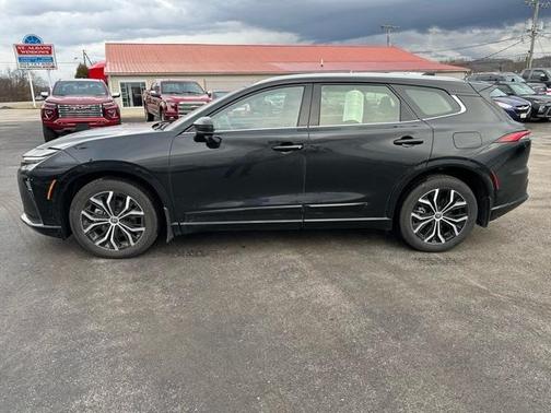 2025 Toyota Crown Signia XLE