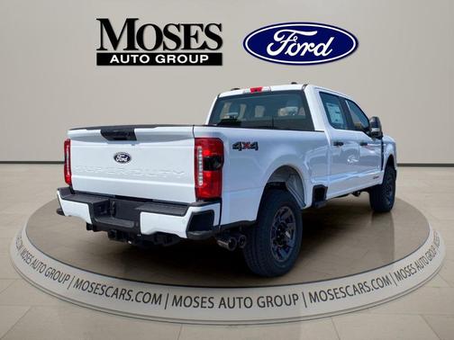 Oxford White 2027 Ford F-250 King Ranch