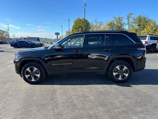 2022 Jeep Grand Cherokee 4xe Base