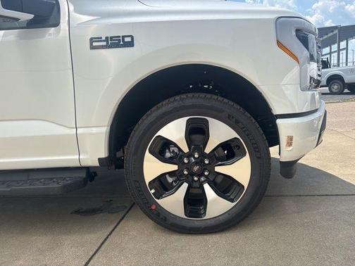 2025 Ford F-150 Lightning Platinum