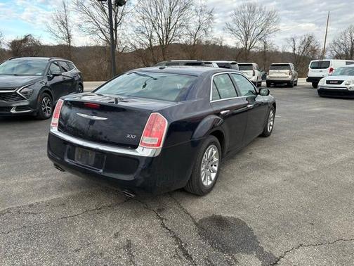2012 Chrysler 300 Limited