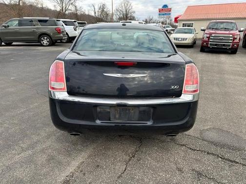 2012 Chrysler 300 Limited