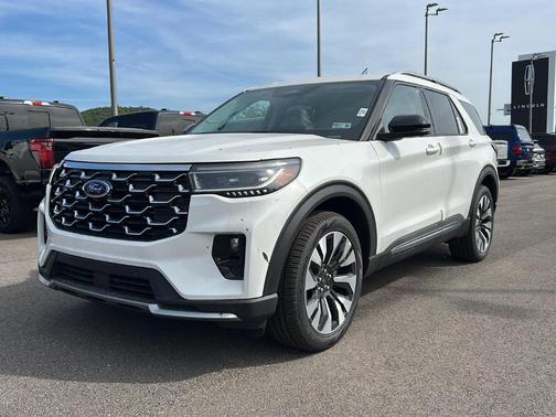 Star White 2026 Ford Explorer Platinum