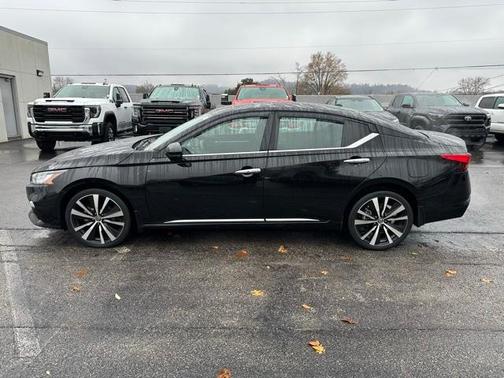 2022 Nissan Altima 2.5 Platinum