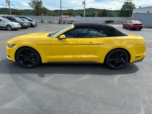 2017 Ford Mustang EcoBoost Premium