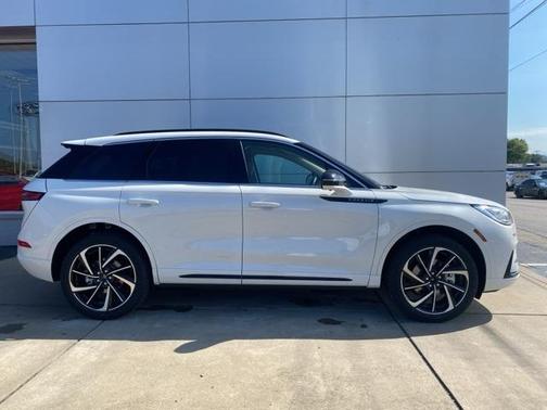 2025 Lincoln Corsair Grand Touring