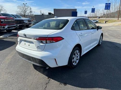 2025 Toyota Corolla Hybrid LE