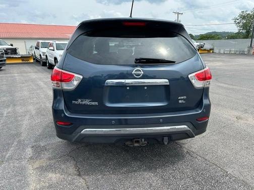 2014 Nissan Pathfinder SL