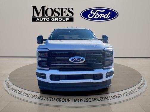 Star White 2027 Ford F-250 Platinum